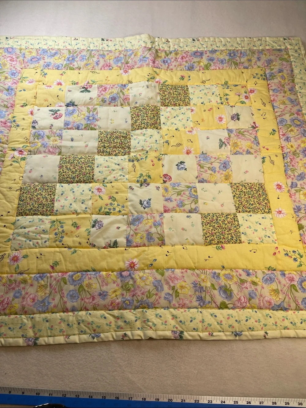 HANDCRAFTED Yellow Patchwork Floral Quilt - Soft Pastel Bedding  NEW 40x35 in.
